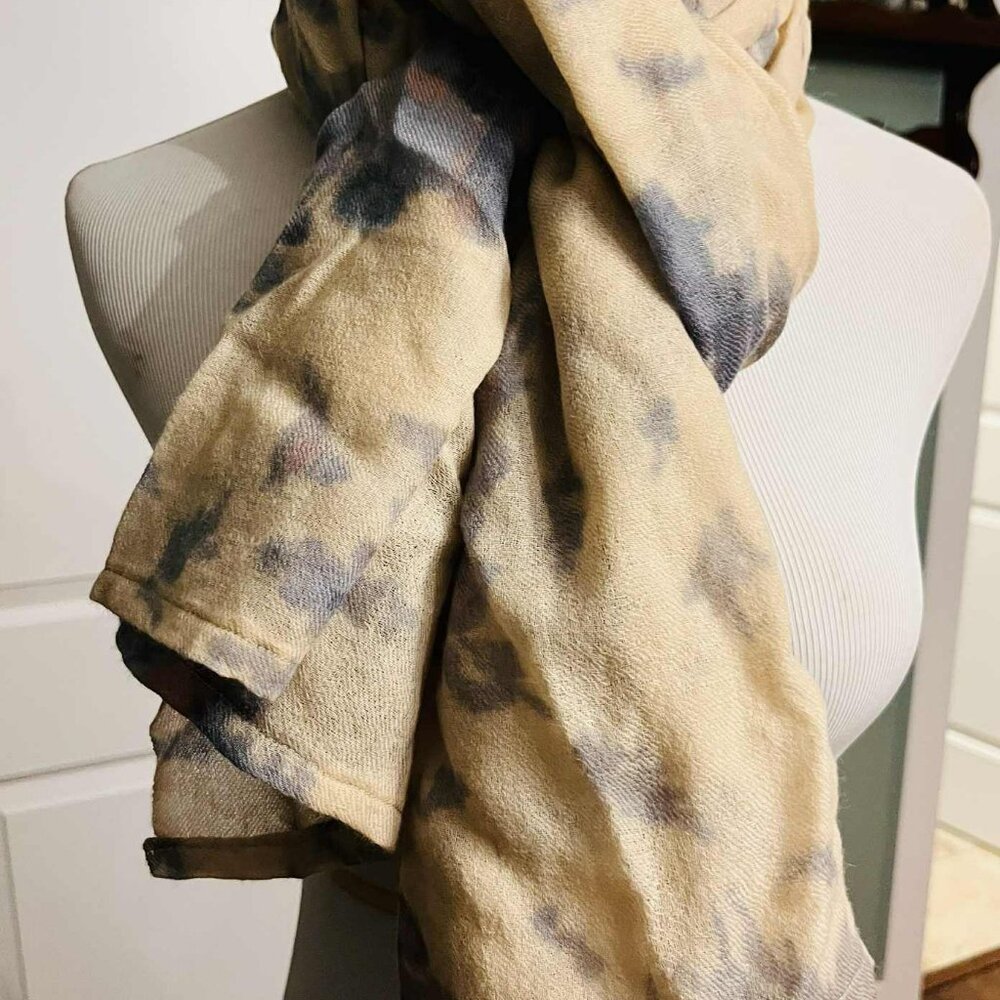 NWT Handmade Artistic Scarf by Sana – Soft Floral Mist Design